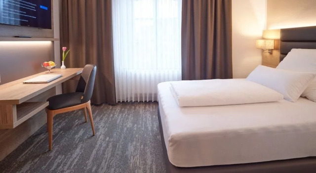 Hotel Wittelsbacher Hof, Varaa Hotelli Hotellit Baijeri pysäköinnillä, Pysäköinti