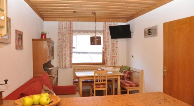 Apart Karwendel, Prenota Hotel Hotel a Tirolo con parcheggio, Parcheggio