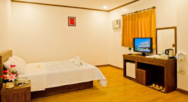 D' Galaxy Hotel & Restaurant