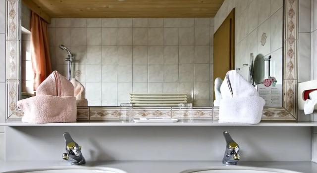 Номер Deluxe "Quality Hosts Arlberg Hotel Garni Mössmer"