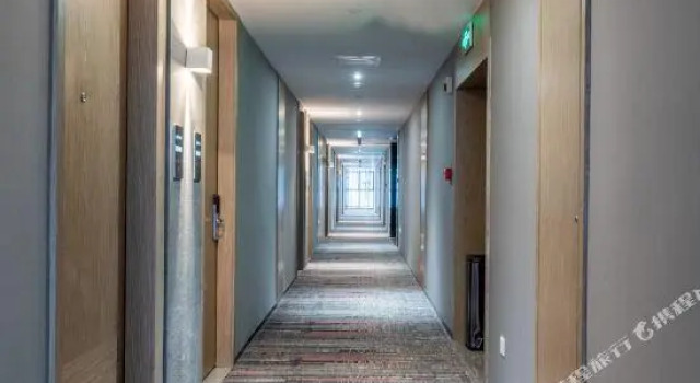 Zixin Yuhuwan Hotel, Prenota Hotel Hotel a Changsha con parcheggio, Parcheggio