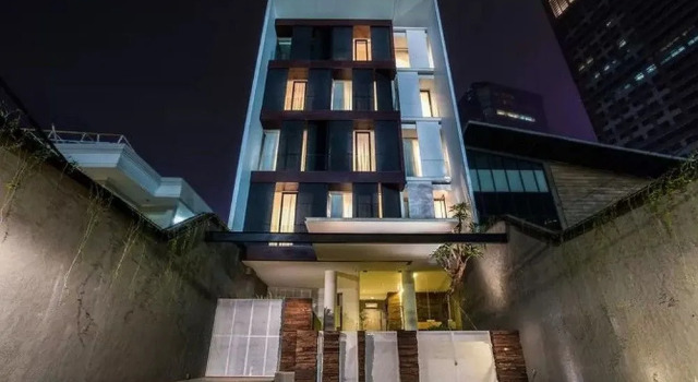 ZEN Premium Sampoerna Strategic Square