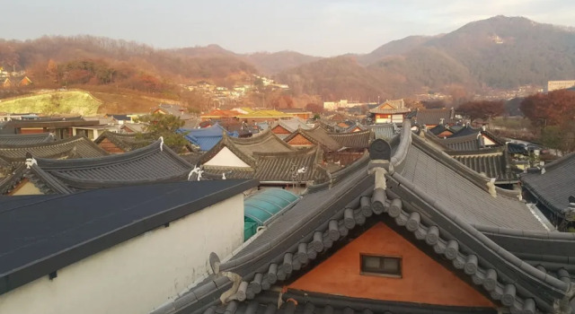 Pongdang Guesthouse, Забронировать Отель Чонджу Чолла-Пукто, рядом с Конфуцианская школа хянгё в Чонджу