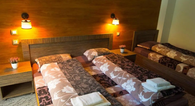 Family Hotel BOHEMA, Réserver Hôtel Marchevo Blagoevgrad
