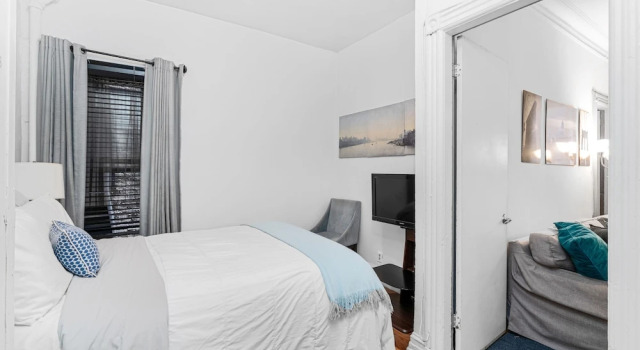 Номер Standard Perfectly Located near Restaurants, Shops, & Sites