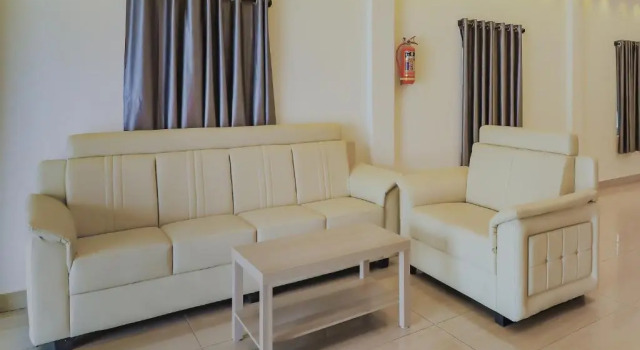 OYO 78286 Collection O White Ridge, Rezerwuj Hotel Hajdarabad 