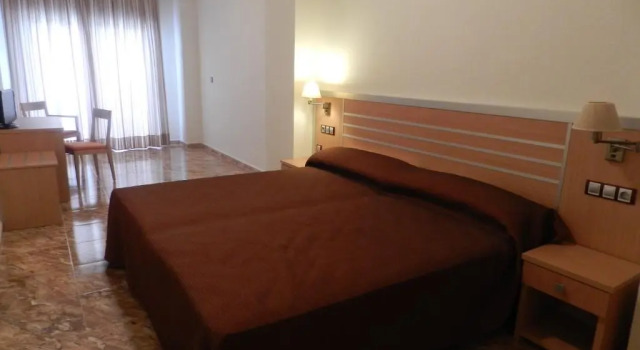 Двухместный номер Standard с балконом Hotel La Familia