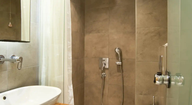 Трёхместный номер Economy Fedriades Delphi Hotel