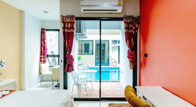 Двухместный номер Standard с балконом и с красивым видом из окна The Pool Resort