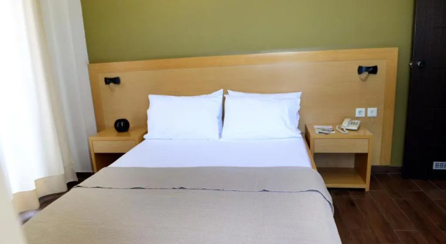 Трёхместный номер Standard Ionion Hotel