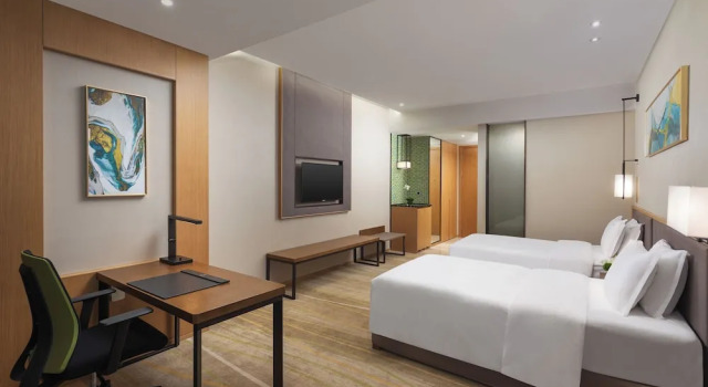 Четырёхместный клубный номер Premium Holiday Inn Chengdu Airport by IHG