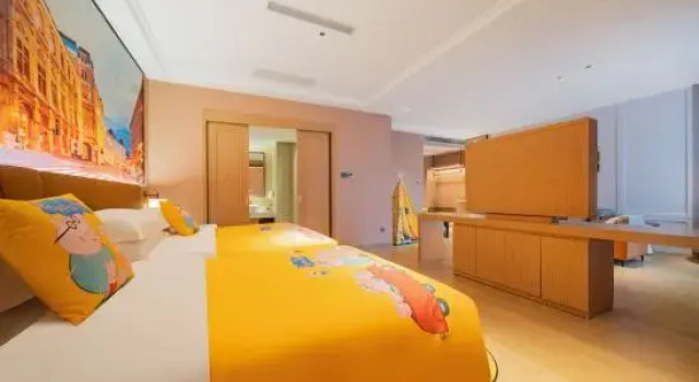 Семейный люкс Vienna Hotel (Auto Expo Center Jintong Road Metro Station)