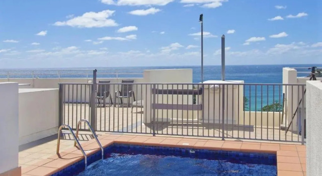 1BR Studio near the Beach with Rooftop Pool