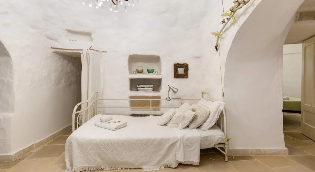 2500 Trulli La Formosa by Perle di Puglia