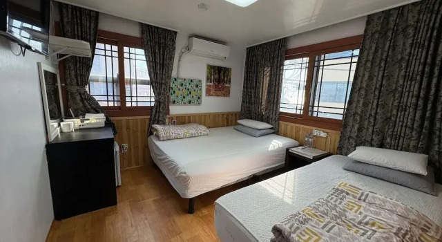 Двухместный номер Standard Gudeok Guesthouse