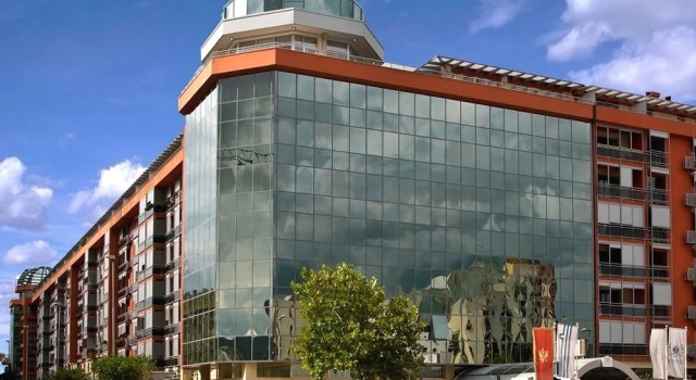 Aparthotel Premier, Book Hotel Hotels in Podgorica County with Parking, Parking