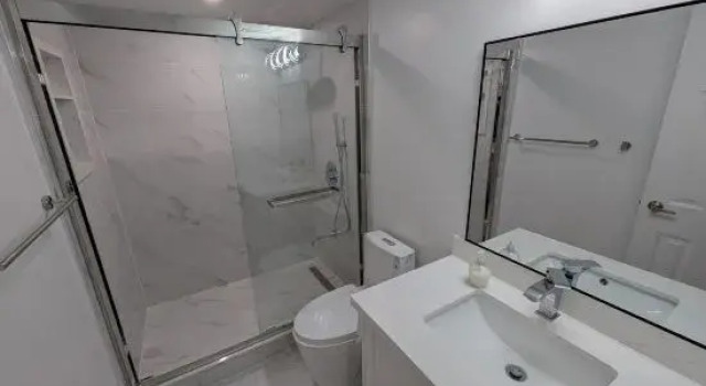 Люкс Toronto 2 Bedroom Apartment