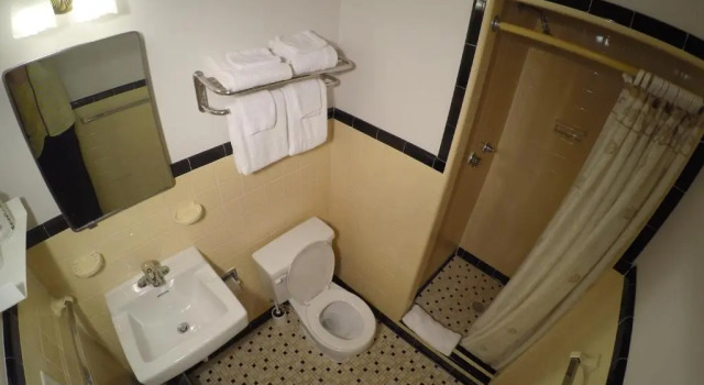 Семейный номер Standard King Charles Hotel