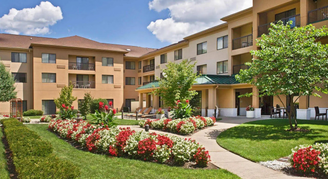Courtyard Parsippany, Забронировать Отель Отели и гостиницы Парсипанни, Отель