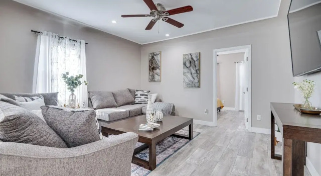 Апартаменты 7 Mi to Downtown: East Los Angeles Apartment