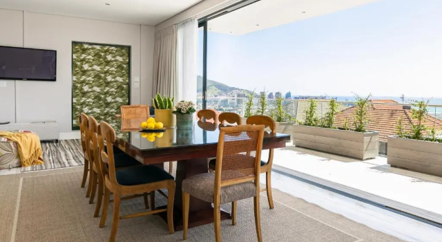 Cambridge Suites -#1 Spectacular Balcony, Забронировать Отель Отели Cape Peninsula с парковкой, Парковка