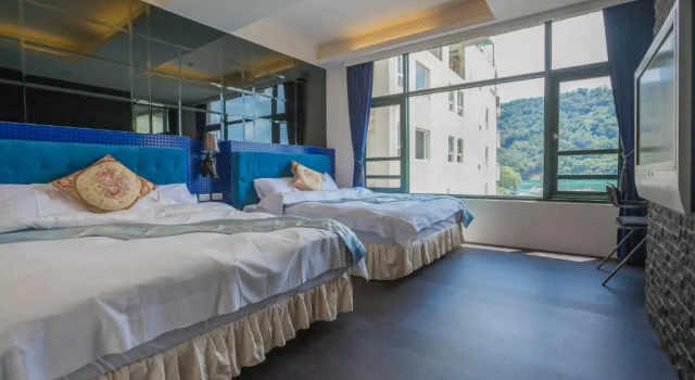 Четырёхместный номер Standard с видом на озеро Shuian Lakeside Hotel