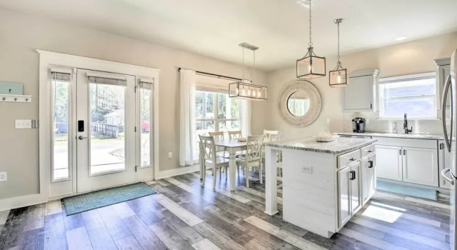 Коттедж Modern Santa Rosa Beach Retreat w/ Yard & Patio