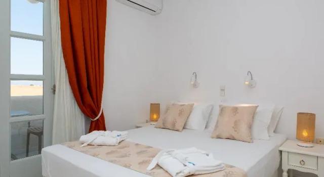 Двухместный номер Standard с балконом Sun and Moon Villas