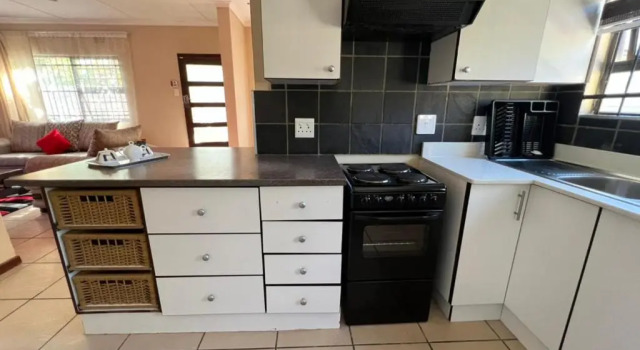 Safi Holiday House - 3 bedroom