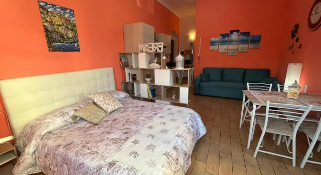 Cà del Vins - Studio Flat La Spezia, Забронировать Апартаменты/квартира Специя Итальянская Ривьера, рядом с Центральный вокзал Специи