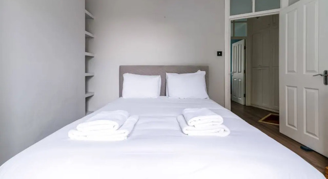Beautiful One Bed Abode in the South West, Varaa Huoneisto Asunnot kohteessa Merseyside, Huoneisto