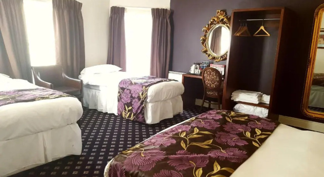 Номер Standard The Foley Arms Hotel Wetherspoon