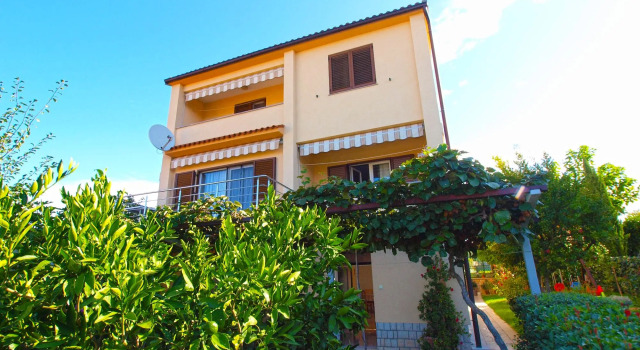 Apartment 1482