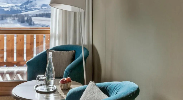 Двухместный номер Superior с балконом и с видом на горы ICARO Hotel