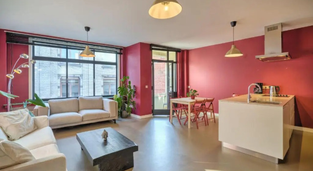 Apartment with Rooftop Terrace in the Heart of Antwerp, Забронировать Апартаменты/квартира Антверпен - центр города Антверпен, рядом с Станция Антверпен Централь