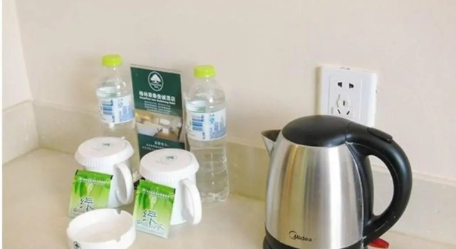 Двухместный номер Standard GreenTree Inn Beijing Hotel Lin Cui Road Business Hotel