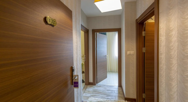 Четырёхместный номер Standard с 2 комнатами с балконом и с видом на горы Andalouse Suite Hotel