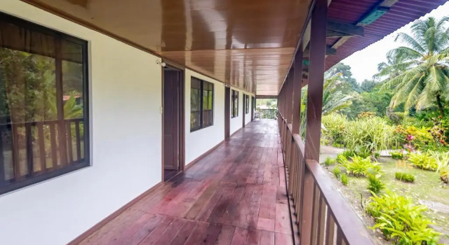 Трёхместный номер Standard с видом на сад Hotel Tortuguero Beachfront