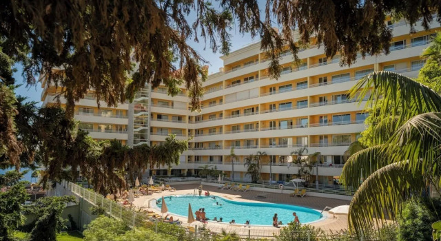 Двухместные апартаменты с балконом и с видом на море Apartment With Pool, Ajuda IV