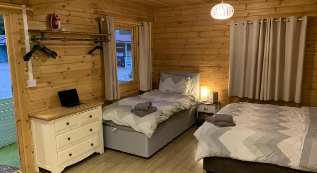 Southernwood - Garden Lodge 8, Забронировать Отель Отели в центре Дидкот, в центре