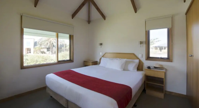 Вилла The Retreat at West Beach Parks