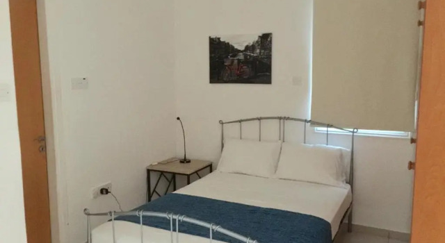 Davi's Studio Apartment, Забронировать Апартаменты/квартира Отели района Пафоса с парковкой, рядом с Пляж Врисудия ΙΙ, Парковка
