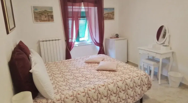 Komfort- dobbelt værelse med haveudsigt Anita B&B