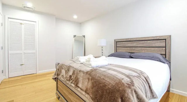 Luxury & Stylish 1br/1ba in Boston South End - BU Medical, Забронировать Отель Отели Бостона 3 звезды, рядом с Huntington Theatre, 3*