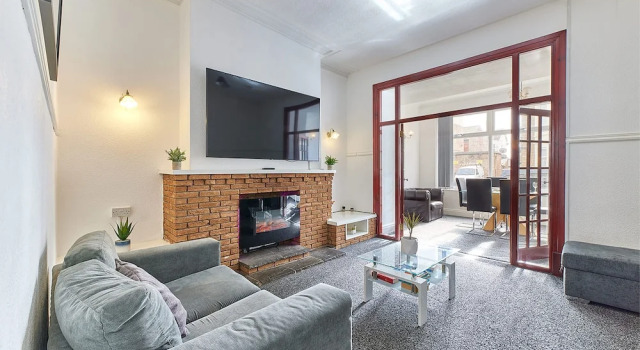 Апартаменты Pleasure Holiday Apartments