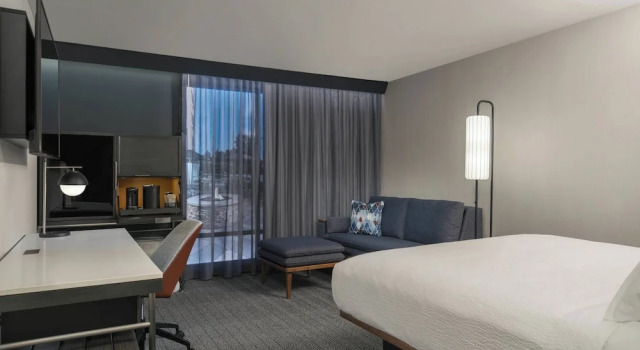 Двухместный номер Standard с видом на горы Courtyard by Marriott Orem University Place
