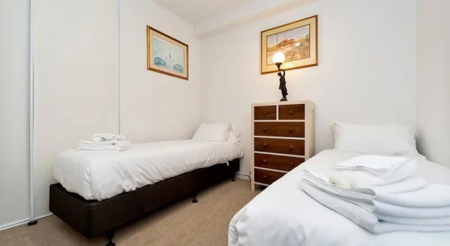 QV Quiet & sunny 2 Bedroom Apartment - 625