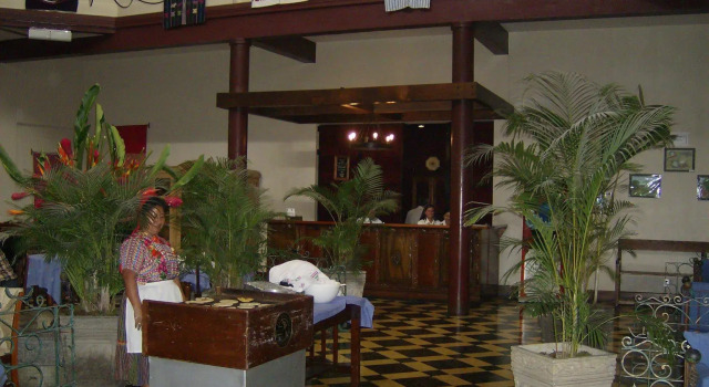 Hotel Pan American, Varaa Hotelli Zona 10 