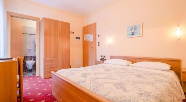 Двухместный номер Standard Albergo Genzianella
