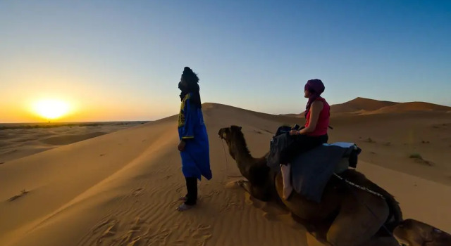 Bivouac Morocco Safari Tours, Rezervovat Hotel Hotely v Meknes-Tafilalet s parkováním, Parkování